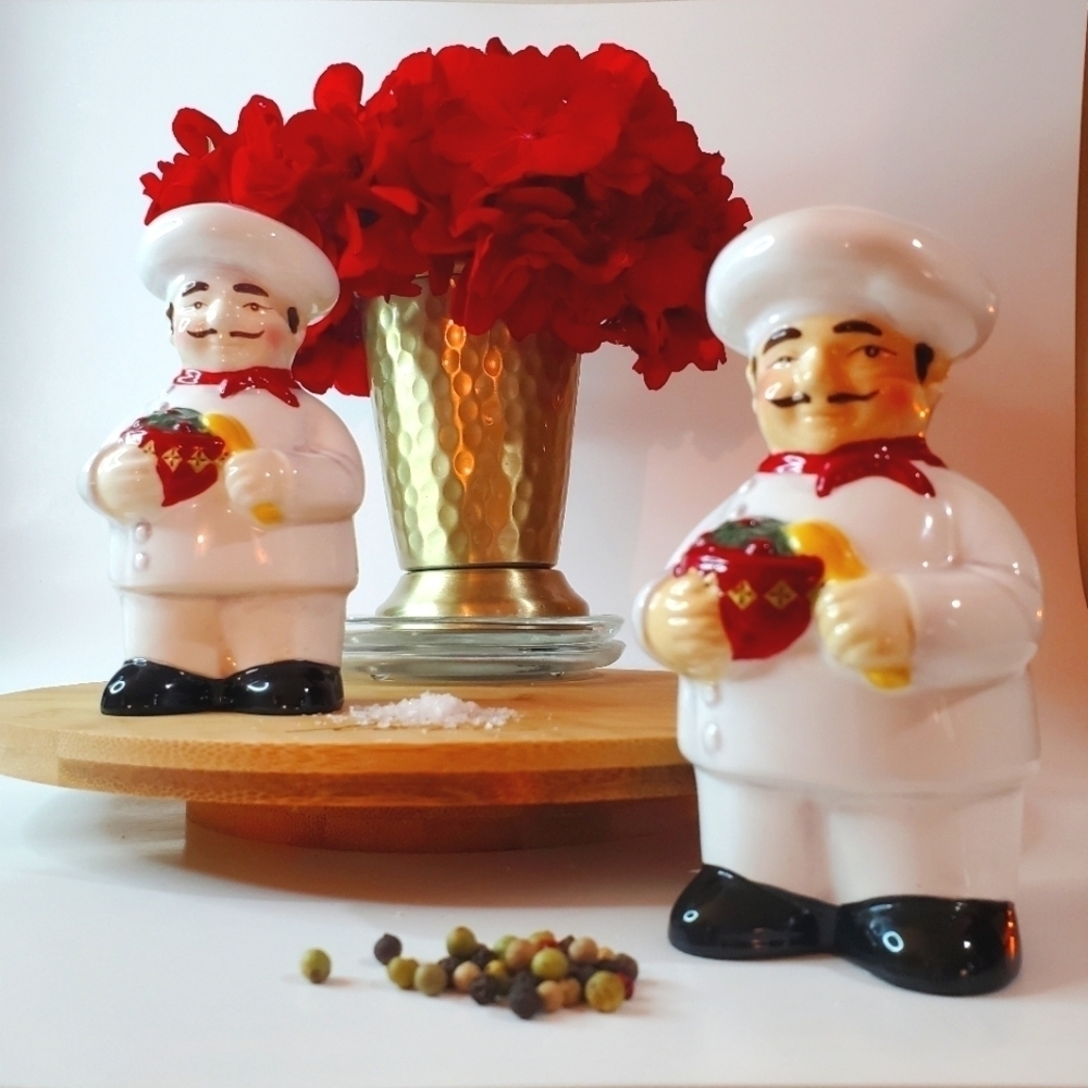 Chubby Italian Chef Salt & Pepper Shakers Jennifer Brinley Ceramic Cooking S&P